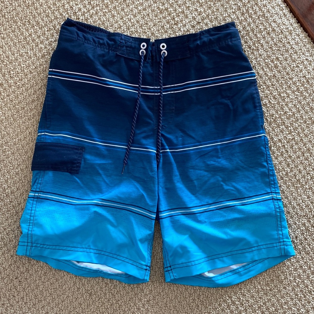 Mens small (28-30) swim suit with Velcro pocket and soft cotton lining